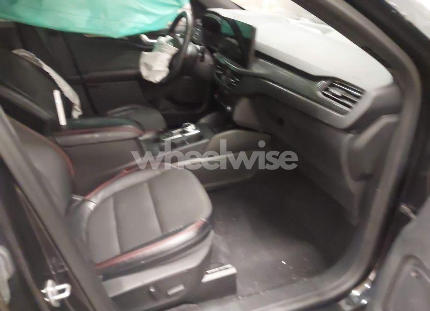 Photo 5 of 2023 Ford Escape ST-LINE SELECT (VIN 1FMCU9NZ3PUB13145)