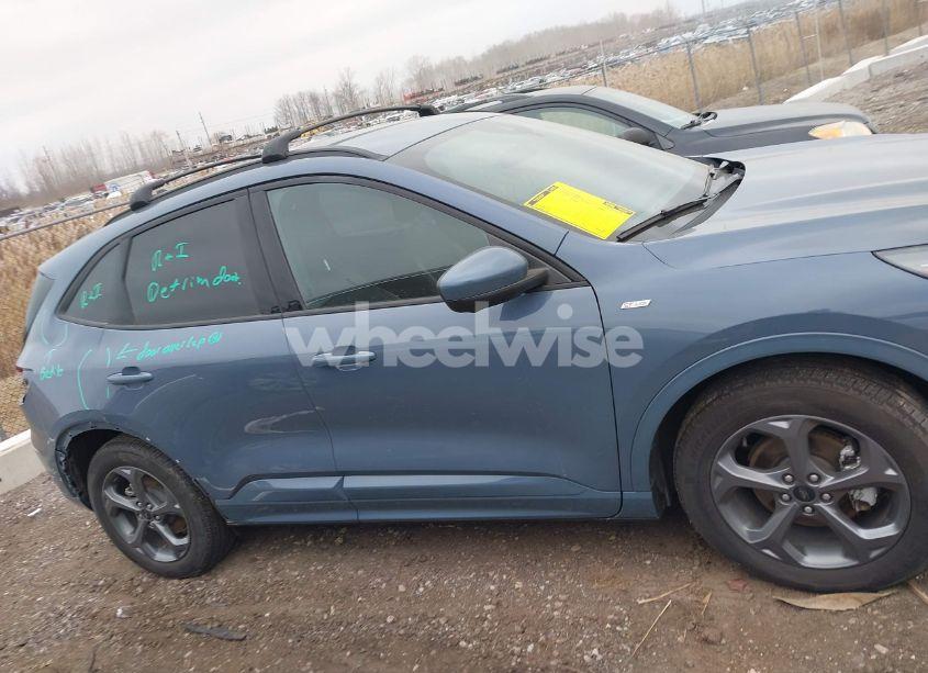 Photo 13 of 2024 Ford Escape ST-LINE SELECT (VIN 1FMCU9NZ4RUA21738)