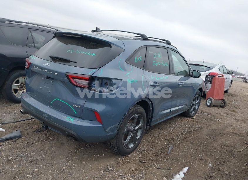 Photo 4 of 2024 Ford Escape ST-LINE SELECT (VIN 1FMCU9NZ4RUA21738)