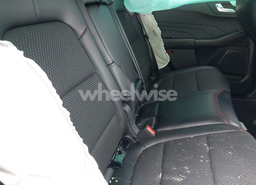 Photo 8 of 2024 Ford Escape ST-LINE SELECT (VIN 1FMCU9NZ4RUA47708)