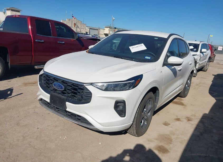 Photo 2 of 2024 Ford Escape ST-LINE SELECT (VIN 1FMCU9NZ5RUA36443)