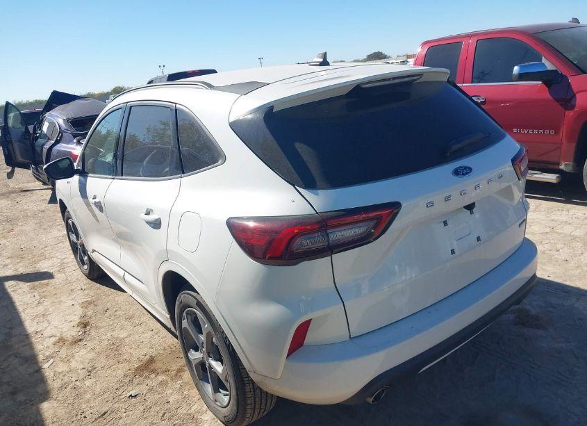 Photo 3 of 2024 Ford Escape ST-LINE SELECT (VIN 1FMCU9NZ5RUA36443)