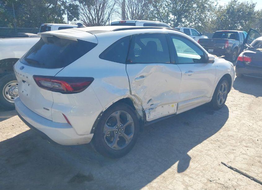Photo 4 of 2024 Ford Escape ST-LINE SELECT (VIN 1FMCU9NZ5RUA36443)