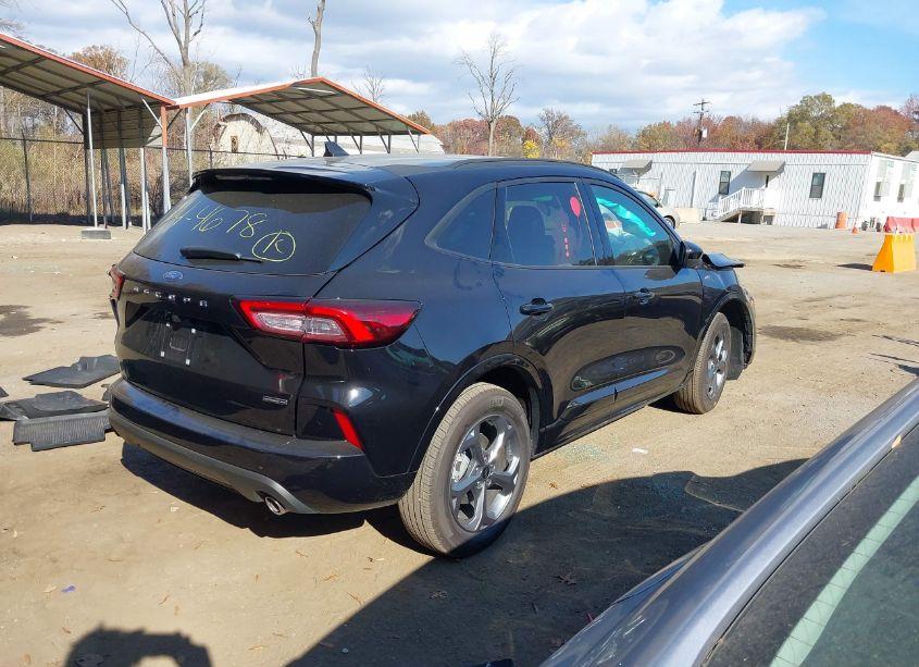 Photo 4 of 2024 Ford Escape ST-LINE SELECT (VIN 1FMCU9NZ5RUA50875)
