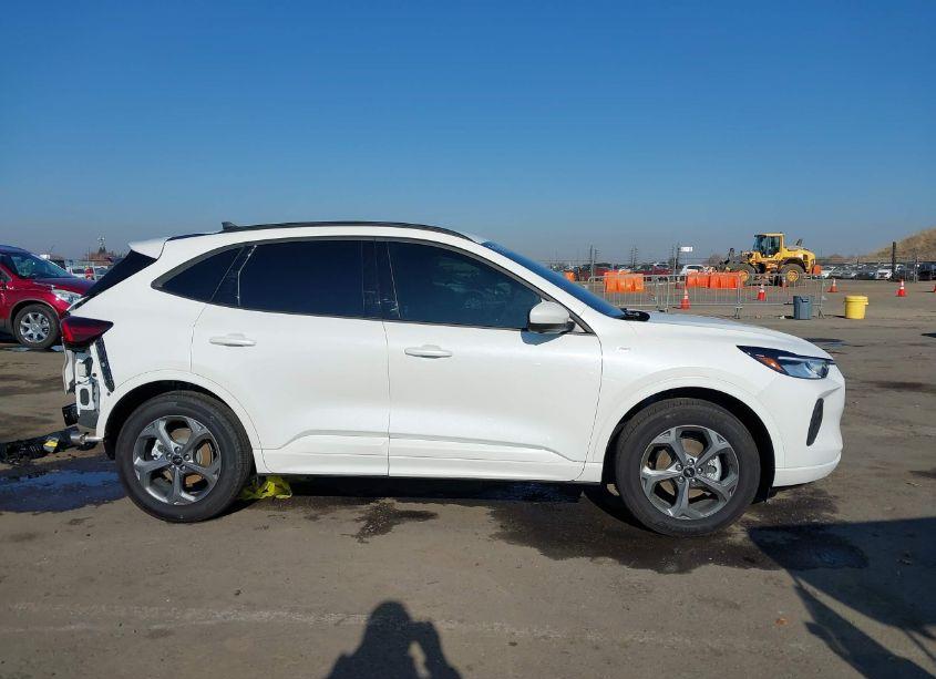 Photo 14 of 2024 Ford Escape ST-LINE SELECT (VIN 1FMCU9NZ6RUB03227)