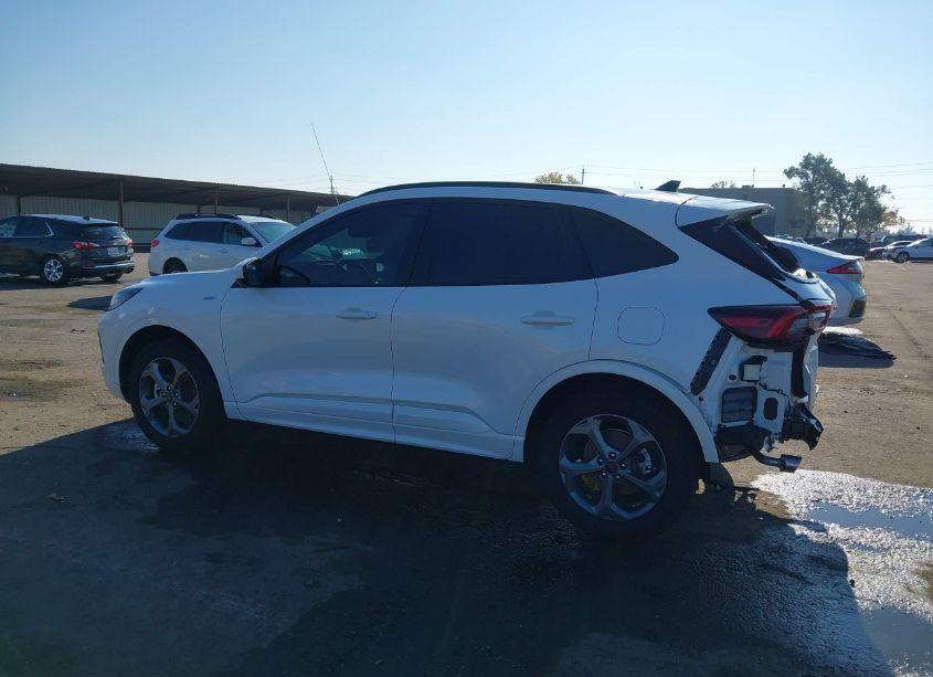 Photo 15 of 2024 Ford Escape ST-LINE SELECT (VIN 1FMCU9NZ6RUB03227)