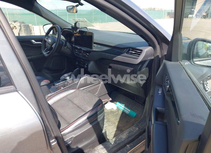 Photo 5 of 2023 Ford Escape ST-LINE SELECT (VIN 1FMCU9NZ7PUA36182)