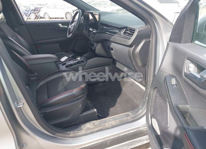 Photo 5 of 2023 Ford Escape ST-LINE SELECT (VIN 1FMCU9NZ8PUA35882)