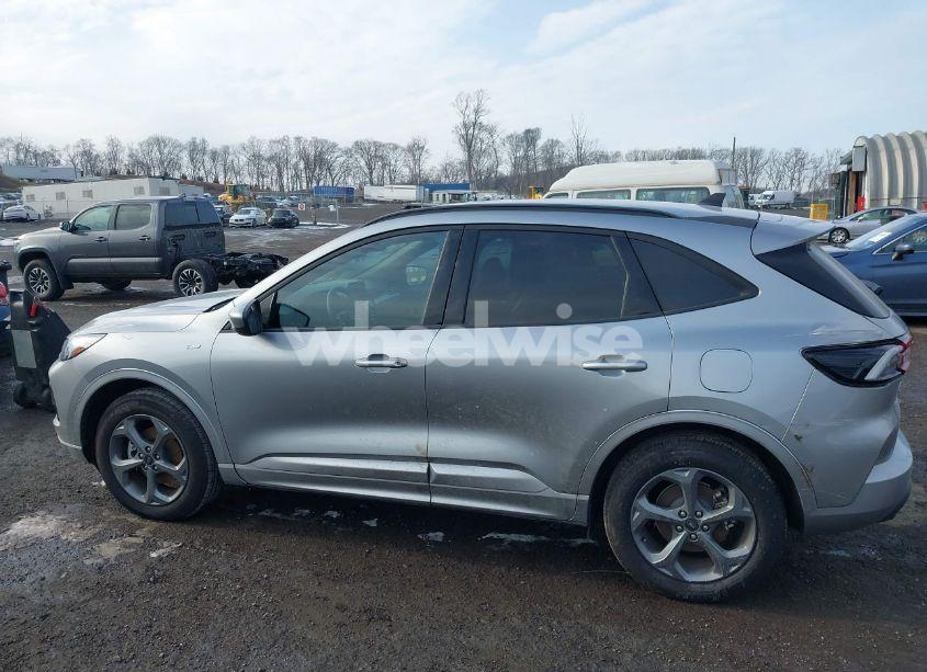 Photo 14 of 2024 Ford Escape ST-LINE SELECT (VIN 1FMCU9NZ9RUA27504)