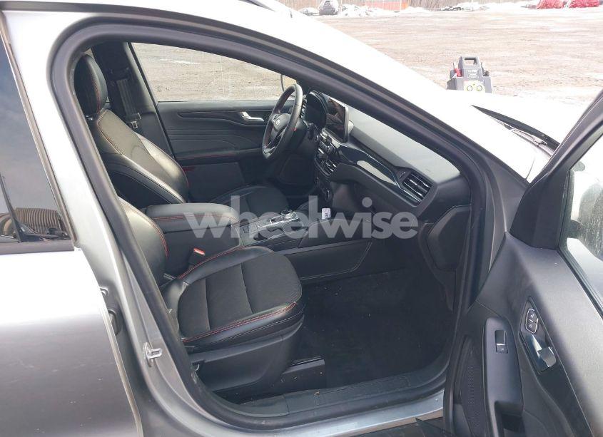 Photo 5 of 2024 Ford Escape ST-LINE SELECT (VIN 1FMCU9NZ9RUA27504)