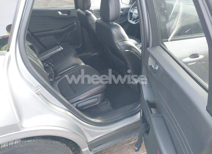 Photo 8 of 2024 Ford Escape ST-LINE SELECT (VIN 1FMCU9NZ9RUA27504)