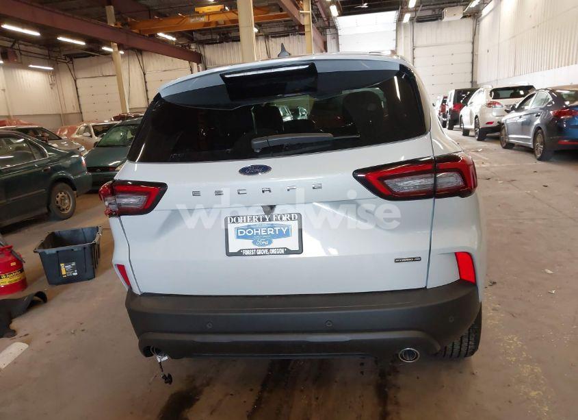 Photo 16 of 2025 Ford Escape ST-LINE SELECT (VIN 1FMCU9NZ9SUA36371)