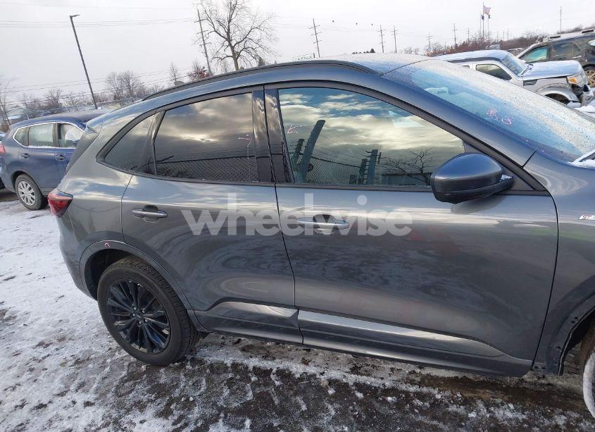 Photo 14 of 2023 Ford Escape ST-LINE ELITE (VIN 1FMCU9PA0PUA02270)