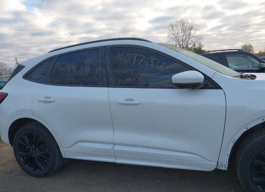 Photo 14 of 2023 Ford Escape ST-LINE ELITE (VIN 1FMCU9PA8PUB29249)