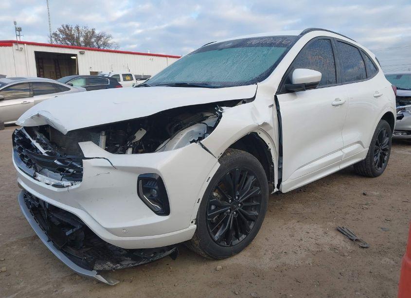 Photo 2 of 2023 Ford Escape ST-LINE ELITE (VIN 1FMCU9PA8PUB29249)