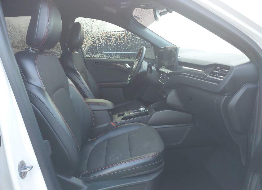 Photo 5 of 2023 Ford Escape ST-LINE ELITE (VIN 1FMCU9PA8PUB29249)