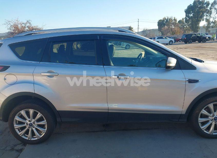 Photo 13 of 2017 Ford Escape (VIN 1FMCUOJ92HUE97793)