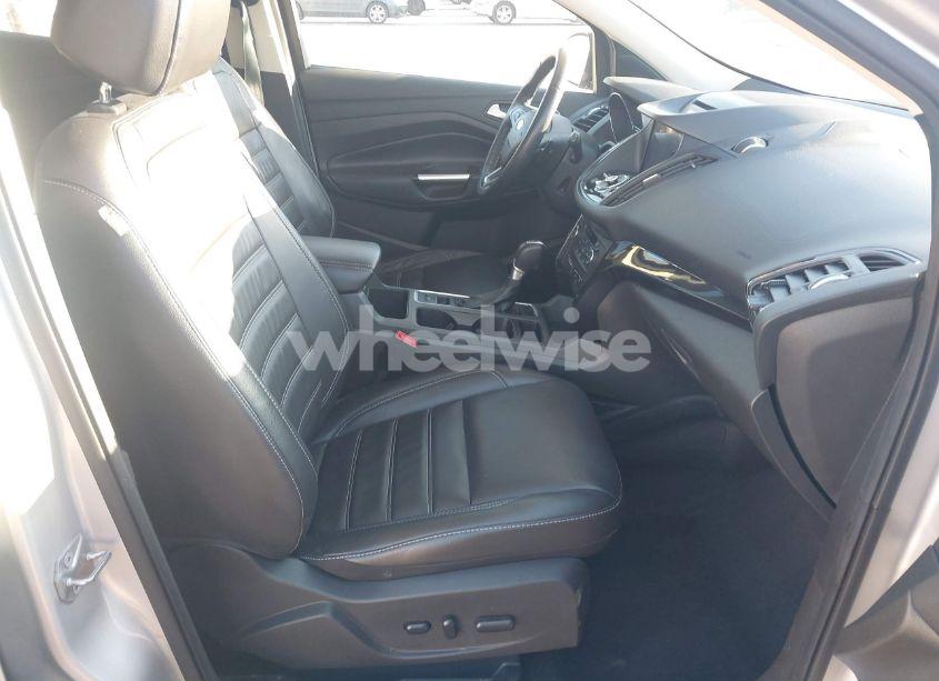 Photo 5 of 2017 Ford Escape (VIN 1FMCUOJ92HUE97793)