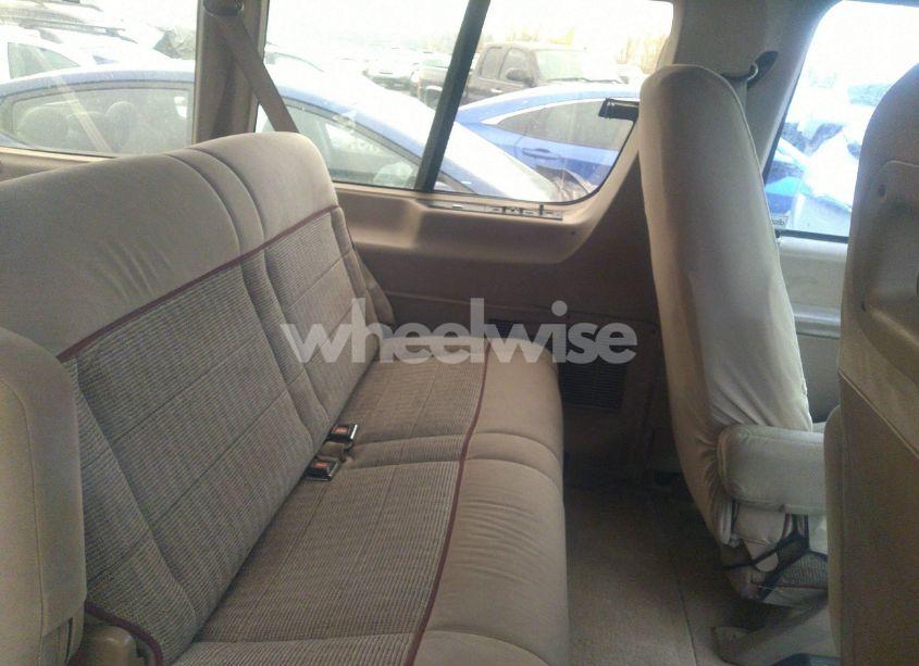 Photo 8 of 1995 Ford Aerostar (VIN 1FMDA11UXSZA20577)