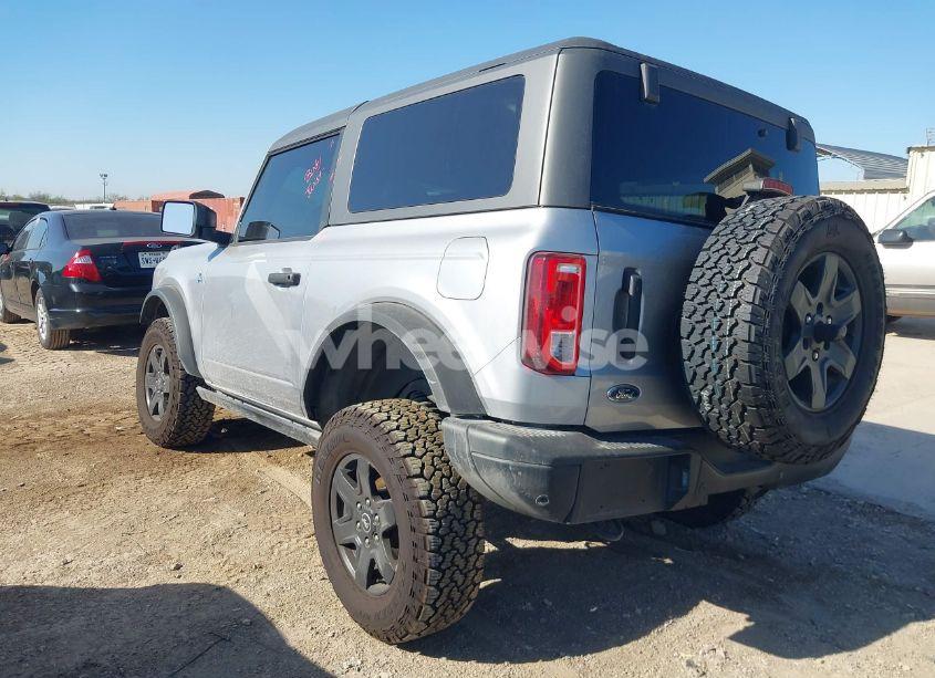 Photo 3 of 2024 Ford Bronco BLACK DIAMOND (VIN 1FMDE1AH6RLA22976)