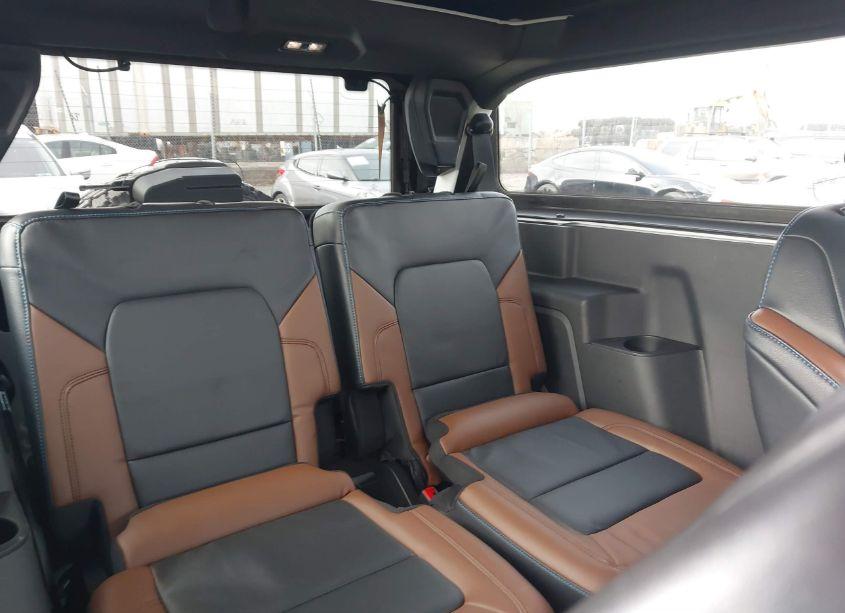 Photo 8 of 2022 Ford Bronco OUTER BANKS (VIN 1FMDE5AH0NLB04669)