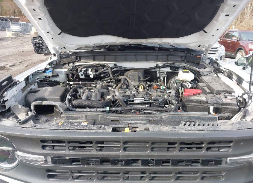 Photo 10 of 2022 Ford Bronco (VIN 1FMDE5AH2NLB64677)