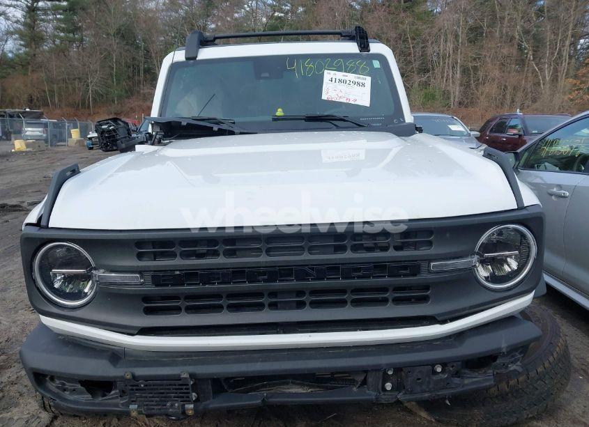Photo 11 of 2022 Ford Bronco (VIN 1FMDE5AH2NLB64677)