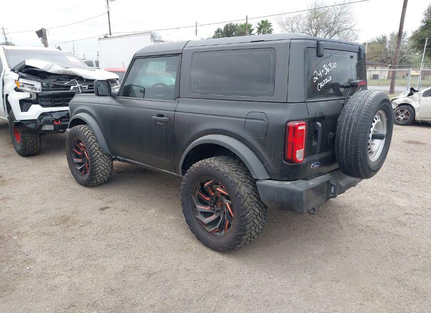 Photo 3 of 2023 Ford Bronco (VIN 1FMDE5AH4PLB07772)