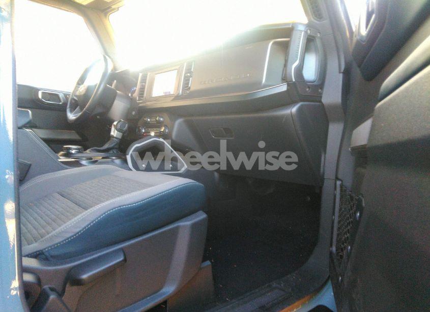 Photo 5 of 2021 Ford Bronco OUTER BANKS (VIN 1FMDE5BH0MLA80029)