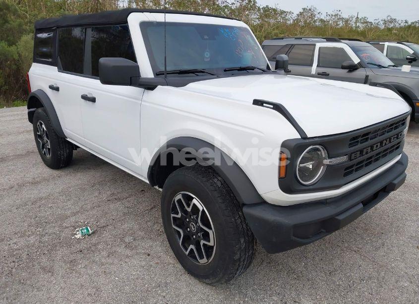 2021 Ford Bronco (VIN 1FMDE5BH1MLB01714) main photo