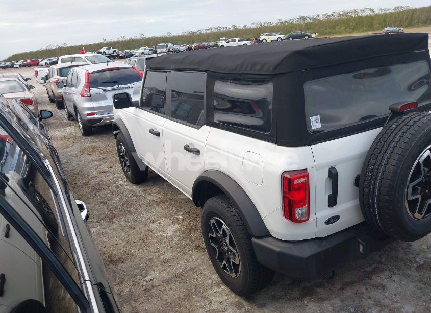 Photo 14 of 2021 Ford Bronco (VIN 1FMDE5BH1MLB01714)