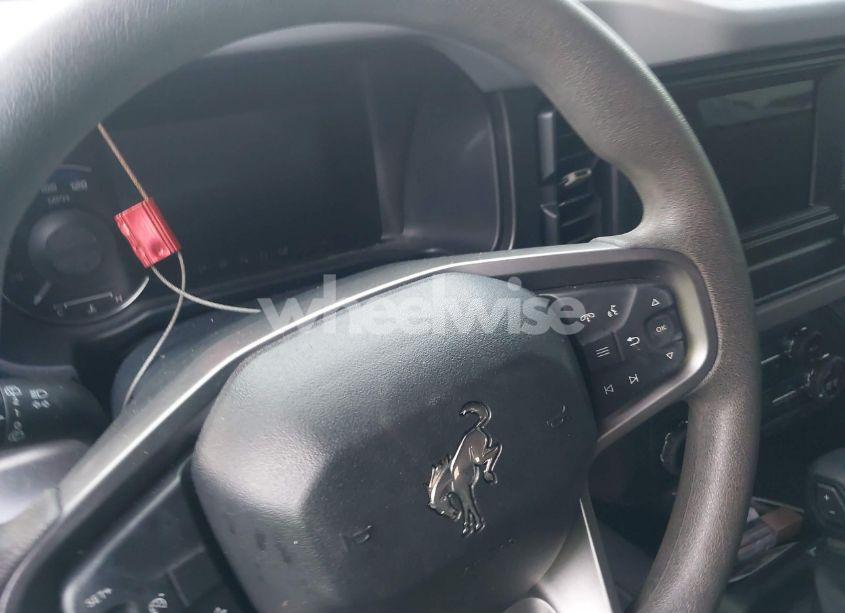 Photo 15 of 2021 Ford Bronco (VIN 1FMDE5BH1MLB01714)