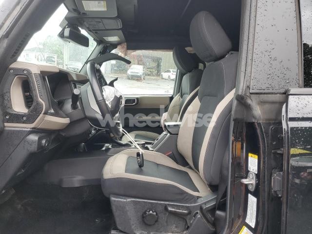 Photo 4 of 2022 FORD BRONCO BASE N/A (VIN 1FMDE5BH1NLB26338)