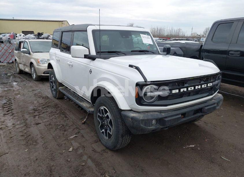 2022 Ford Bronco OUTER BANKS (VIN 1FMDE5BH3NLB46428) main photo