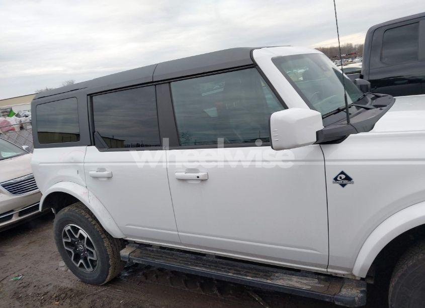 Photo 13 of 2022 Ford Bronco OUTER BANKS (VIN 1FMDE5BH3NLB46428)