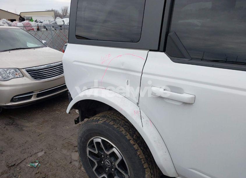 Photo 6 of 2022 Ford Bronco OUTER BANKS (VIN 1FMDE5BH3NLB46428)