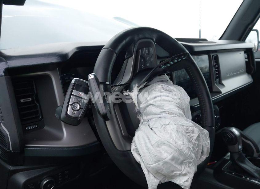 Photo 11 of 2021 Ford Bronco OUTER BANKS (VIN 1FMDE5BH4MLA71298)