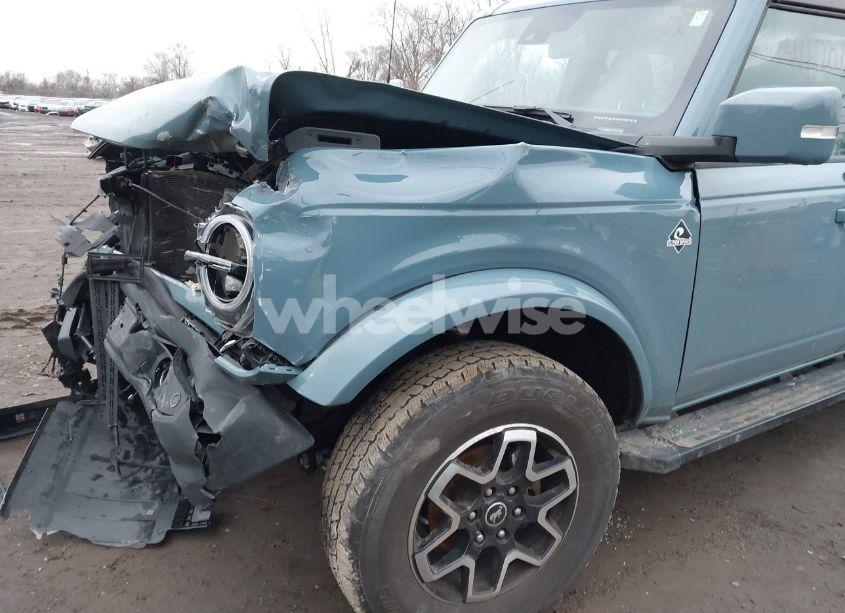 Photo 18 of 2021 Ford Bronco OUTER BANKS (VIN 1FMDE5BH4MLA71298)