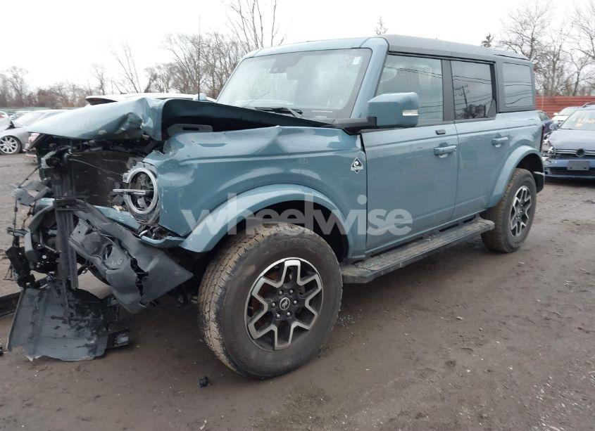 Photo 2 of 2021 Ford Bronco OUTER BANKS (VIN 1FMDE5BH4MLA71298)