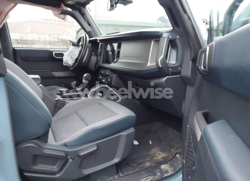 Photo 5 of 2021 Ford Bronco OUTER BANKS (VIN 1FMDE5BH4MLA71298)