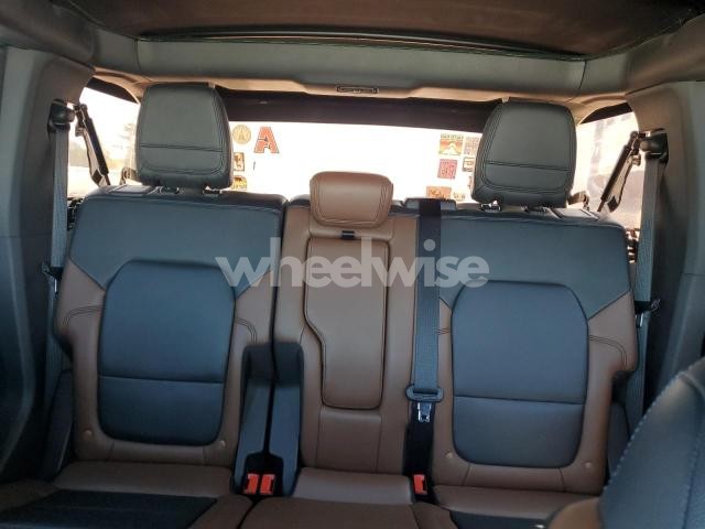 Photo 3 of 2022 FORD BRONCO BASE N/A (VIN 1FMDE5BH6NLA98309)