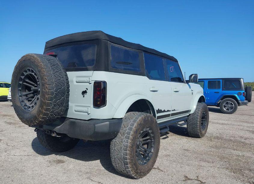 Photo 4 of 2022 Ford Bronco BIG BEND (VIN 1FMDE5BH6NLB14721)