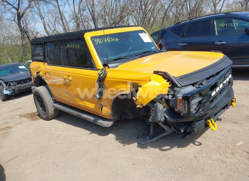 2021 Ford Bronco OUTER BANKS (VIN 1FMDE5BH7MLA95966) main photo