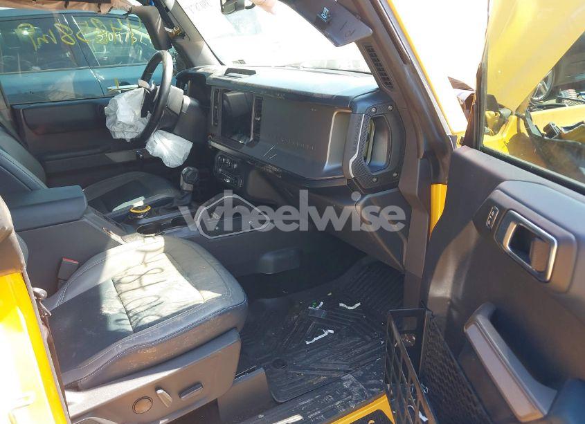 Photo 5 of 2021 Ford Bronco OUTER BANKS (VIN 1FMDE5BH7MLA95966)