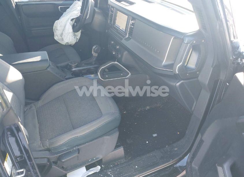 Photo 5 of 2021 Ford Bronco OUTER BANKS (VIN 1FMDE5BH7MLB07372)