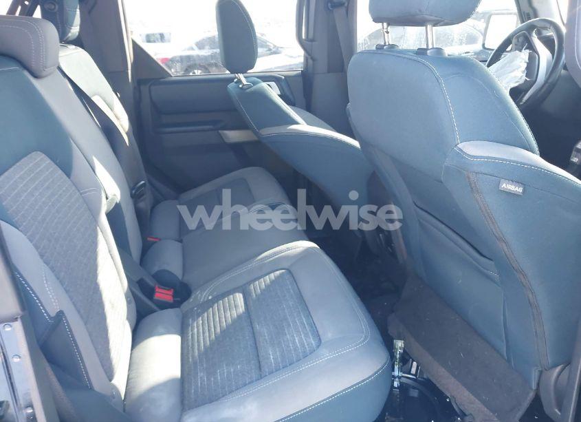 Photo 8 of 2021 Ford Bronco OUTER BANKS (VIN 1FMDE5BH7MLB07372)