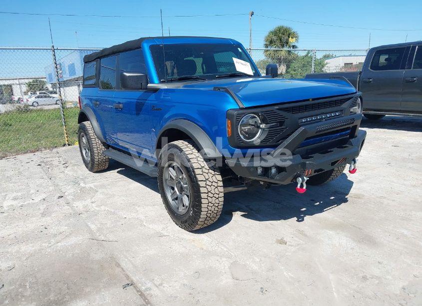 2022 Ford Bronco (VIN 1FMDE5BH9NLB66327) main photo