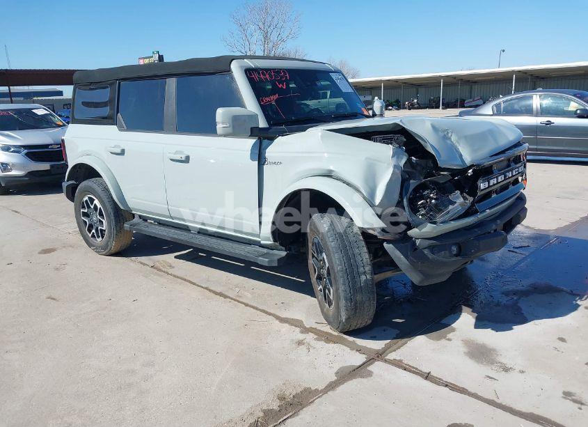 2021 Ford Bronco OUTER BANKS (VIN 1FMDE5BHXMLB06040) main photo