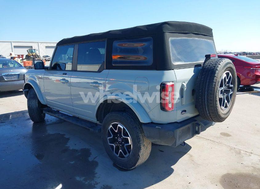 Photo 3 of 2021 Ford Bronco OUTER BANKS (VIN 1FMDE5BHXMLB06040)