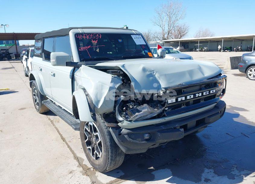 Photo 6 of 2021 Ford Bronco OUTER BANKS (VIN 1FMDE5BHXMLB06040)